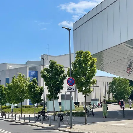 Lägenhet Przy Plazy Centrum *