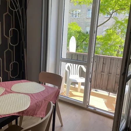 Lägenhet Przy Plazy Centrum